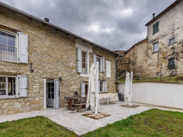 Villa Indipendente in vendita a Piemonte, Alessandria