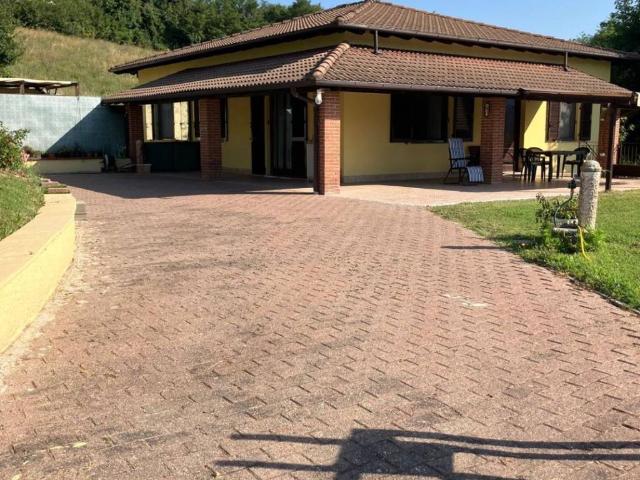 Villa Indipendente in vendita a Piemonte, Alessandria