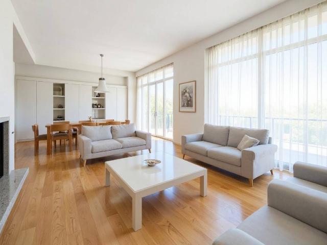 Villa Indipendente in vendita a Comunità Montana del Piambello, Cantello