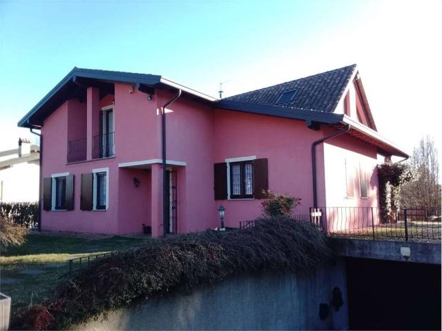 Appartamento in vendita a Comunità Montana del Piambello, Cantello