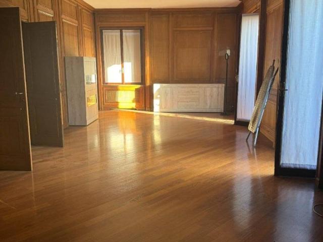Villa Indipendente in vendita a Mirabello, Cantù