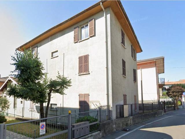 Villa Indipendente in vendita a Cantù, Lombardia