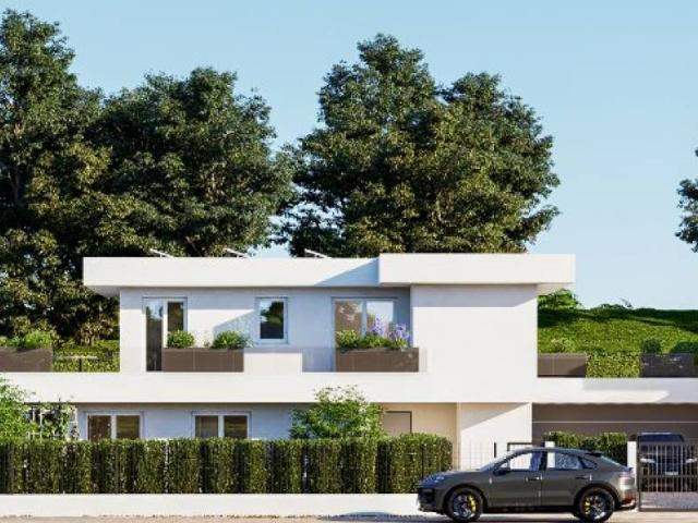 Villa Indipendente in vendita a Cantù, Lombardia