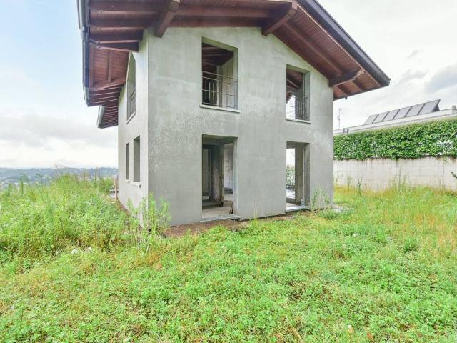 Villa Indipendente in vendita a Villaggio Trieste, Cantù