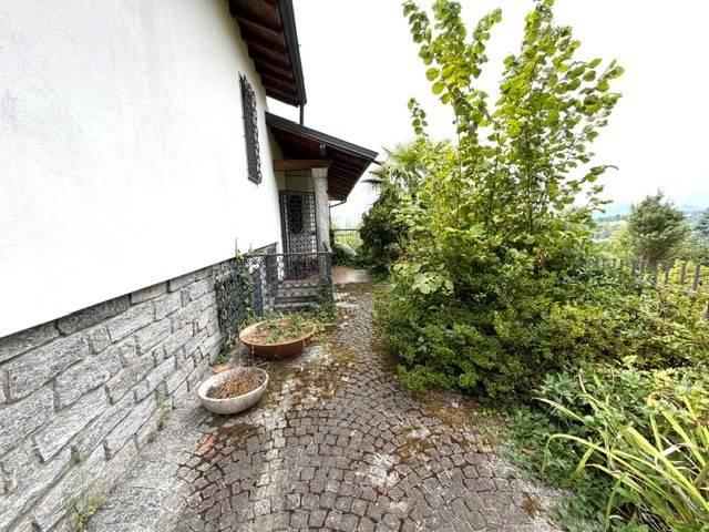 Villa Indipendente in vendita a Cantù, Lombardia