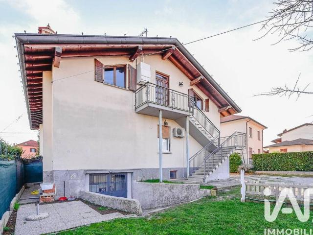 Villa Indipendente in vendita a Cantù, Lombardia