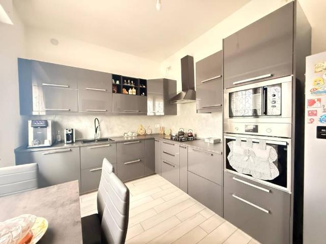 Villa Indipendente in vendita a Cantù, Lombardia