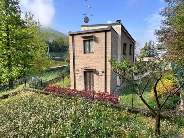 Villa Indipendente in vendita a Castello, Canzo