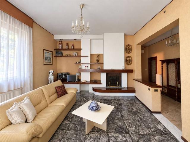 Villa Indipendente in vendita a Fossadello, Caorso