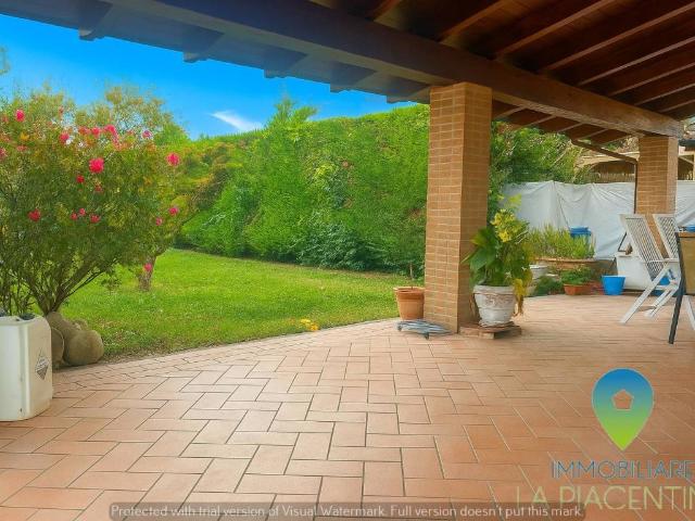 Villa Indipendente in vendita a Caorso, Reggio Emilia