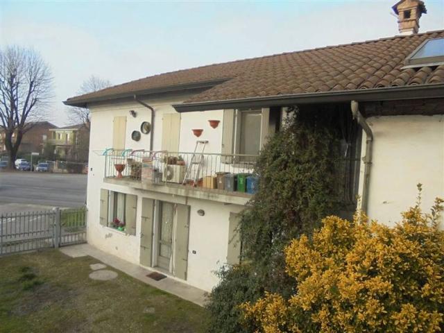 Villa Indipendente in vendita a Caorso, Reggio Emilia