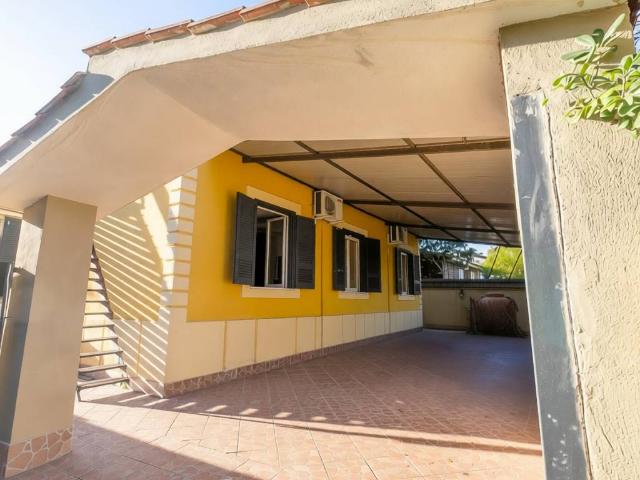 Villa Indipendente in vendita a Capaccio, Campania