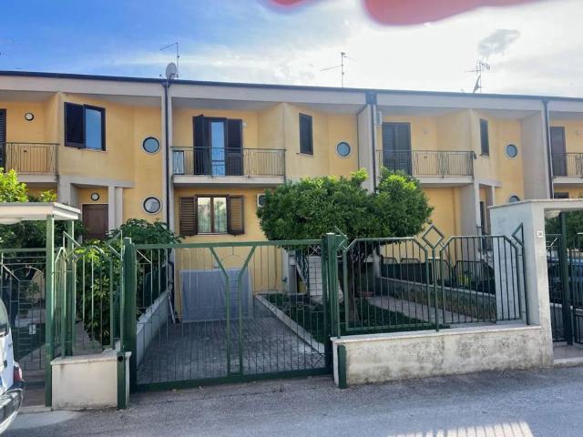 Villa Schiera in vendita a Capaccio, Campania