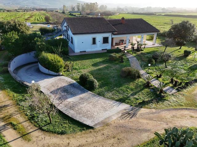 Villa Indipendente in vendita a Capaccio, Campania