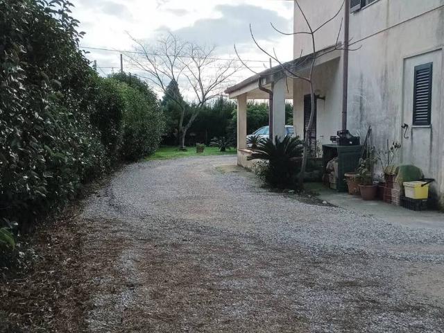 Villa Indipendente in vendita a Capaccio, Campania