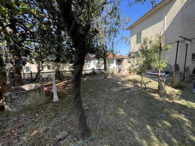Villa Indipendente in vendita a San Pietro Belvedere, Toscana