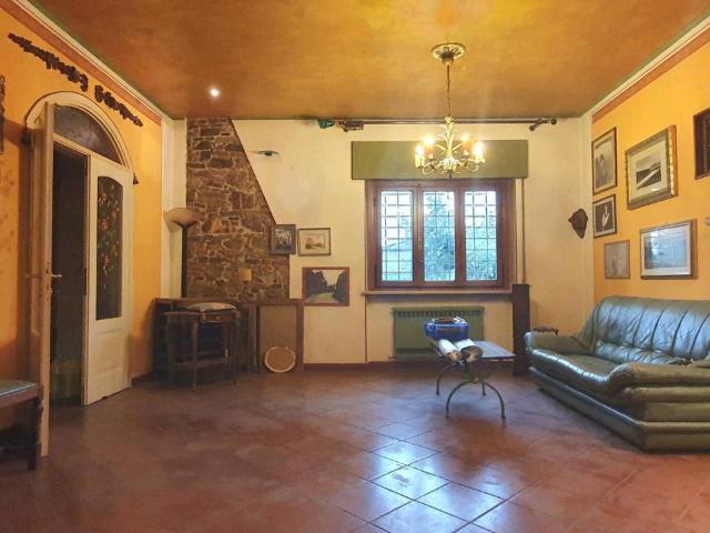 Villa Indipendente in vendita a Capannori, Toscana