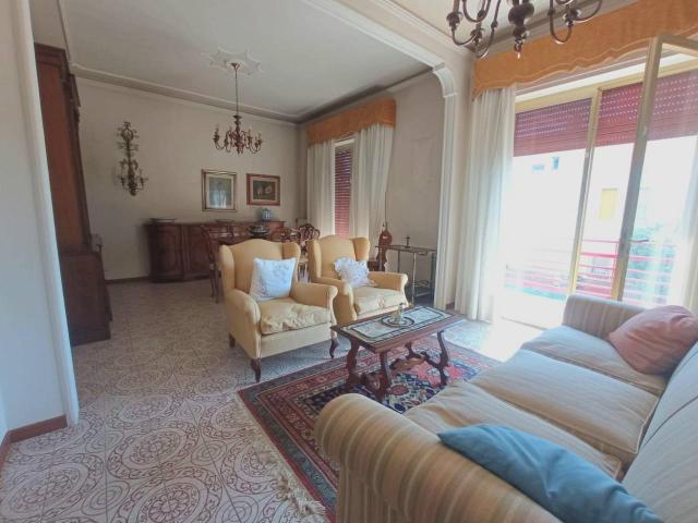 Villa Indipendente in vendita a Verciano, Capannori