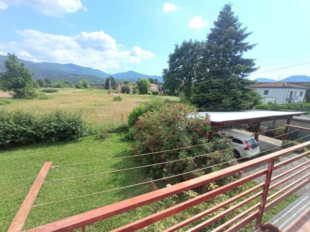 Villa Indipendente in vendita a Verciano, Capannori