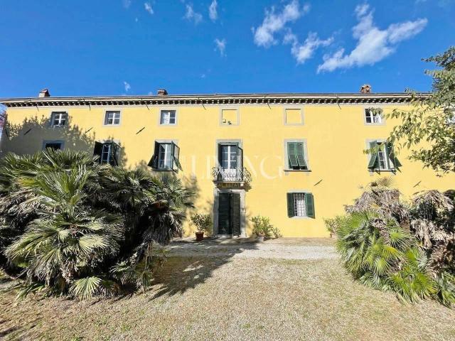 Villa Indipendente in vendita a Capannori, Toscana