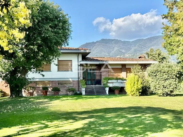 Villa Indipendente in vendita a Capannori, Toscana