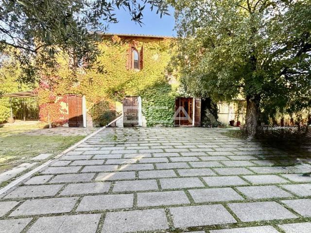 Villa Indipendente in vendita a Camigliano Santa Gemma, Capannori