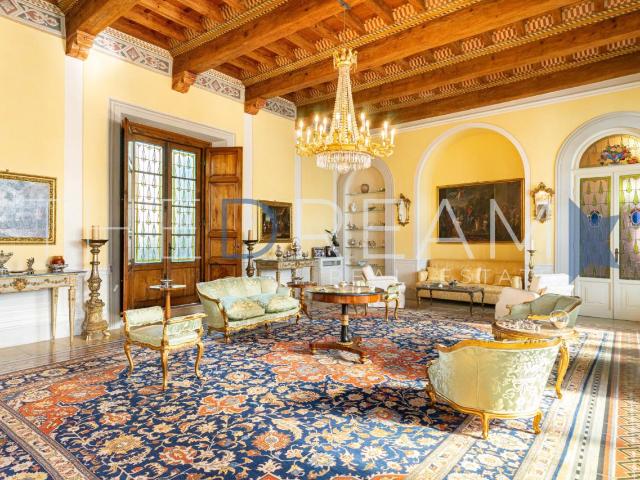 Villa Indipendente in vendita a Capannori, Toscana