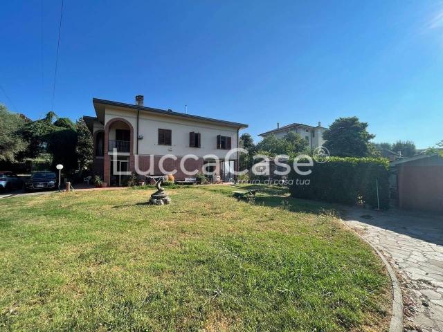 Villa Indipendente in vendita a Capannori, Toscana