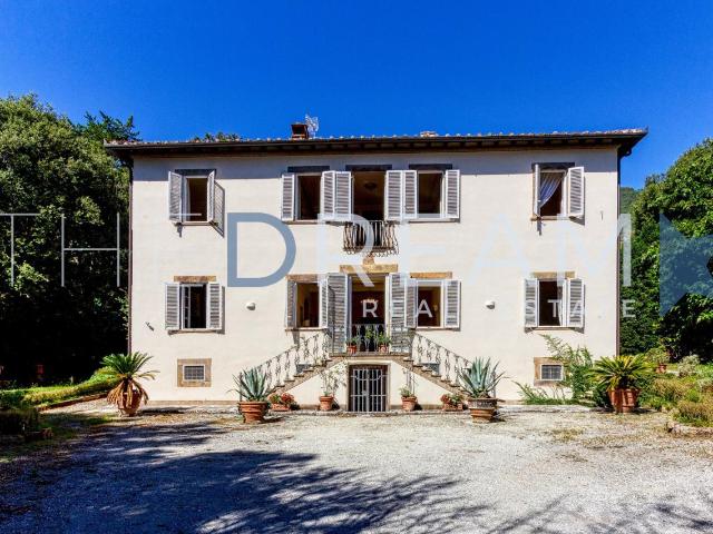 Villa Indipendente in vendita a Coselli, Capannori