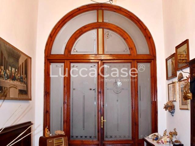 Villa Indipendente in vendita a Carraia, Capannori