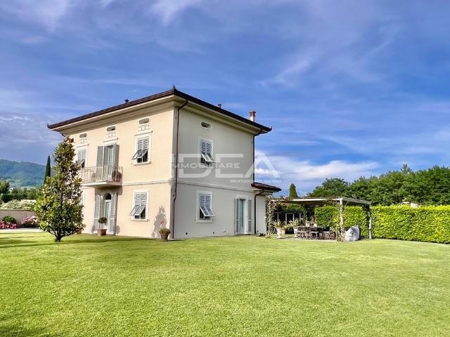 Villa Indipendente in vendita a Capannori, Toscana