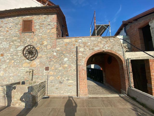 Villa Indipendente in vendita a Camigliano, Capannori
