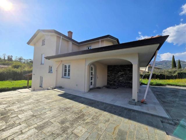 Villa Indipendente in vendita a Capannori, Toscana