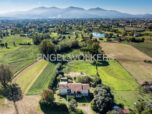 Villa Indipendente in vendita a Capannori, Toscana