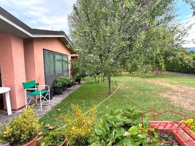 Villa Indipendente in vendita a Capannori, Toscana