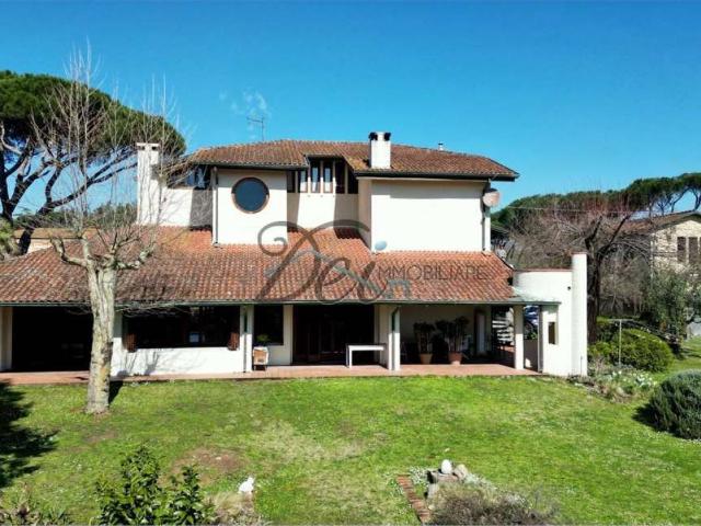 Villa Indipendente in vendita a Camigliano Santa Gemma, Capannori