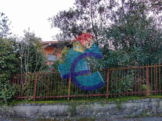 Villa Indipendente in vendita a Capannori, Toscana