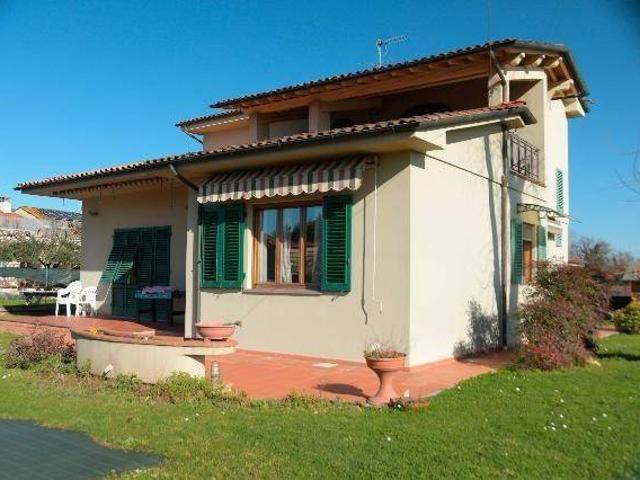 Villa Indipendente in vendita a Capannori, Toscana