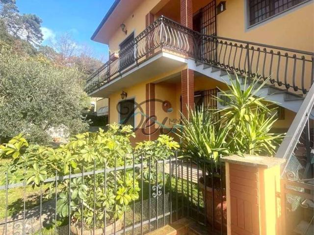 Villa Indipendente in vendita a Capannori, Toscana