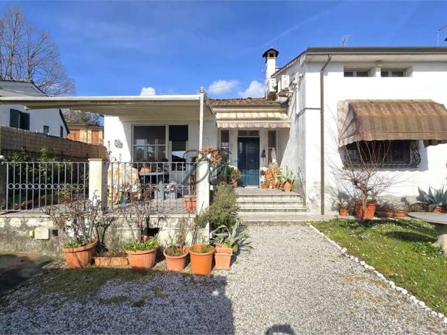 Villa Indipendente in vendita a Capannori, Lucca