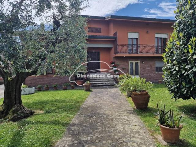 Villa Indipendente in vendita a Santa Margherita, Capannori