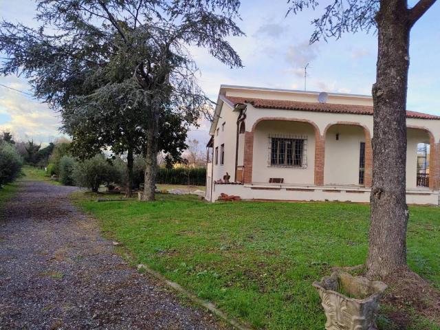 Villa Indipendente in vendita a Capannori, Toscana