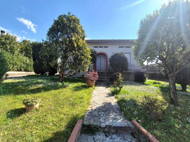 Villa Indipendente in vendita a Camigliano Santa Gemma, Capannori