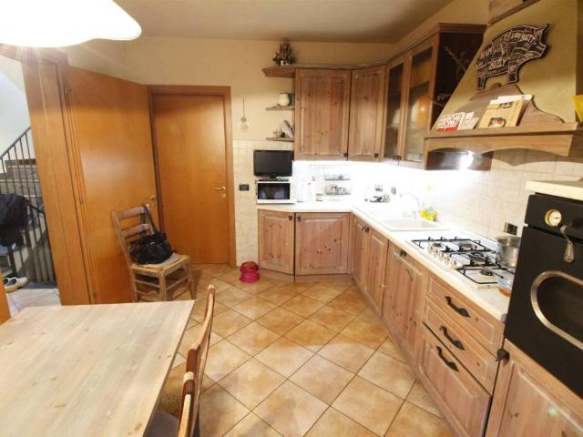 Villa Indipendente in vendita a Capannori, Toscana