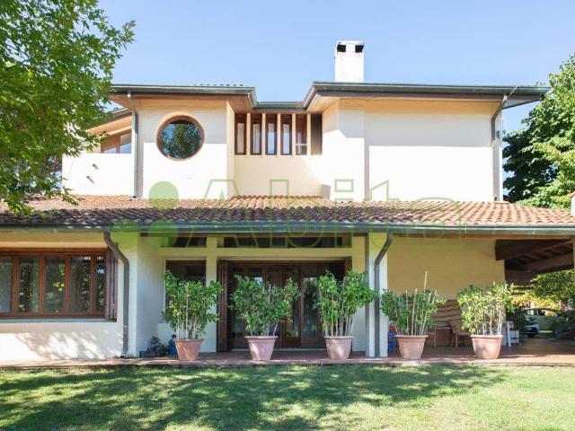 Villa Indipendente in vendita a Camigliano Santa Gemma, Capannori