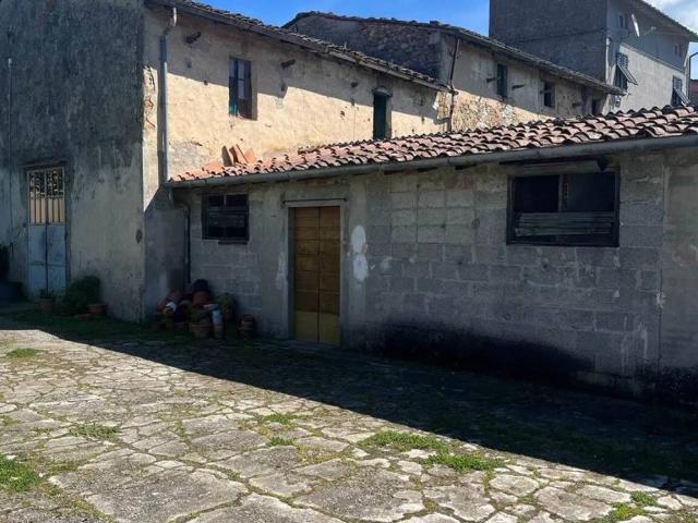 Villa Indipendente in vendita a Carraia, Capannori