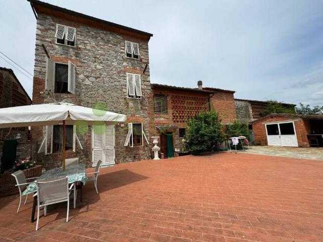 Villa Indipendente in vendita a Capannori, Toscana