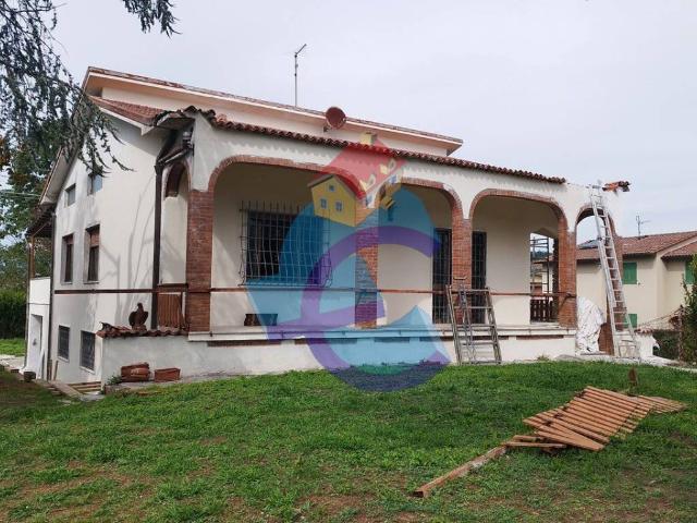 Villa Indipendente in vendita a Capannori, Toscana