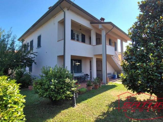 Villa Indipendente in vendita a San Colombano, Capannori