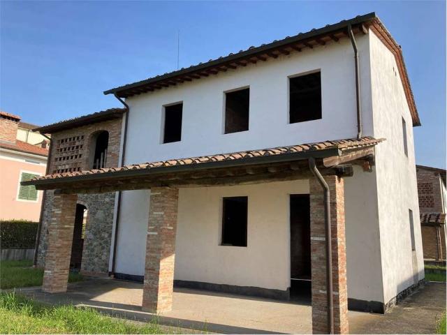Villa Indipendente in vendita a San Colombano, Capannori